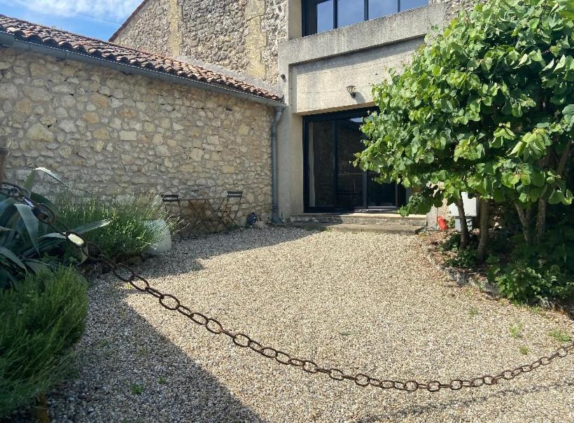 Le Clos Du Mesnil, Logement Totalement Independant Le Tourne Eksteriør billede
